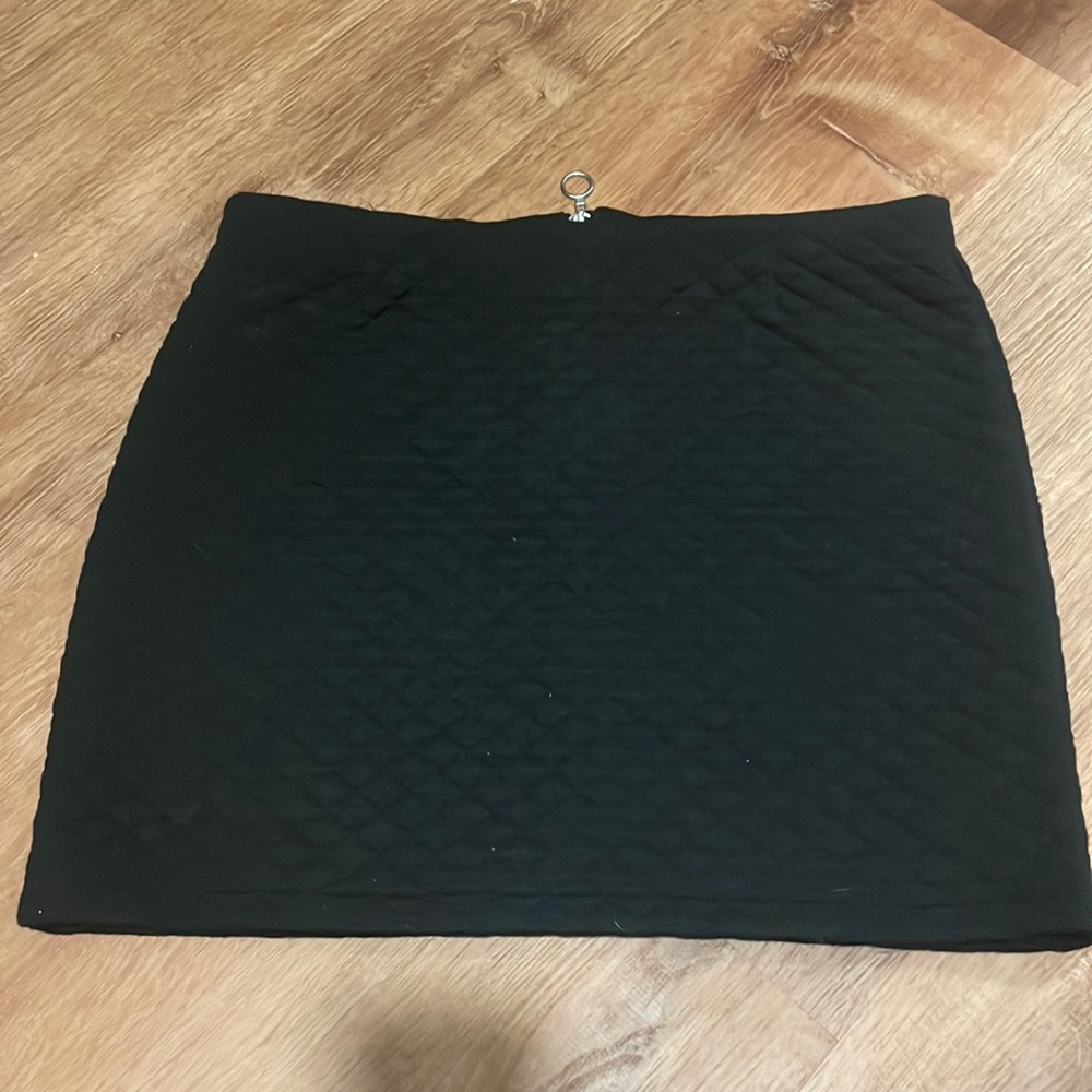 Francesca’s soft quilted skirt